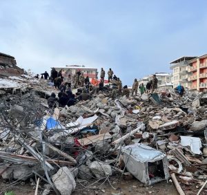 Listen to the earth Quake..!